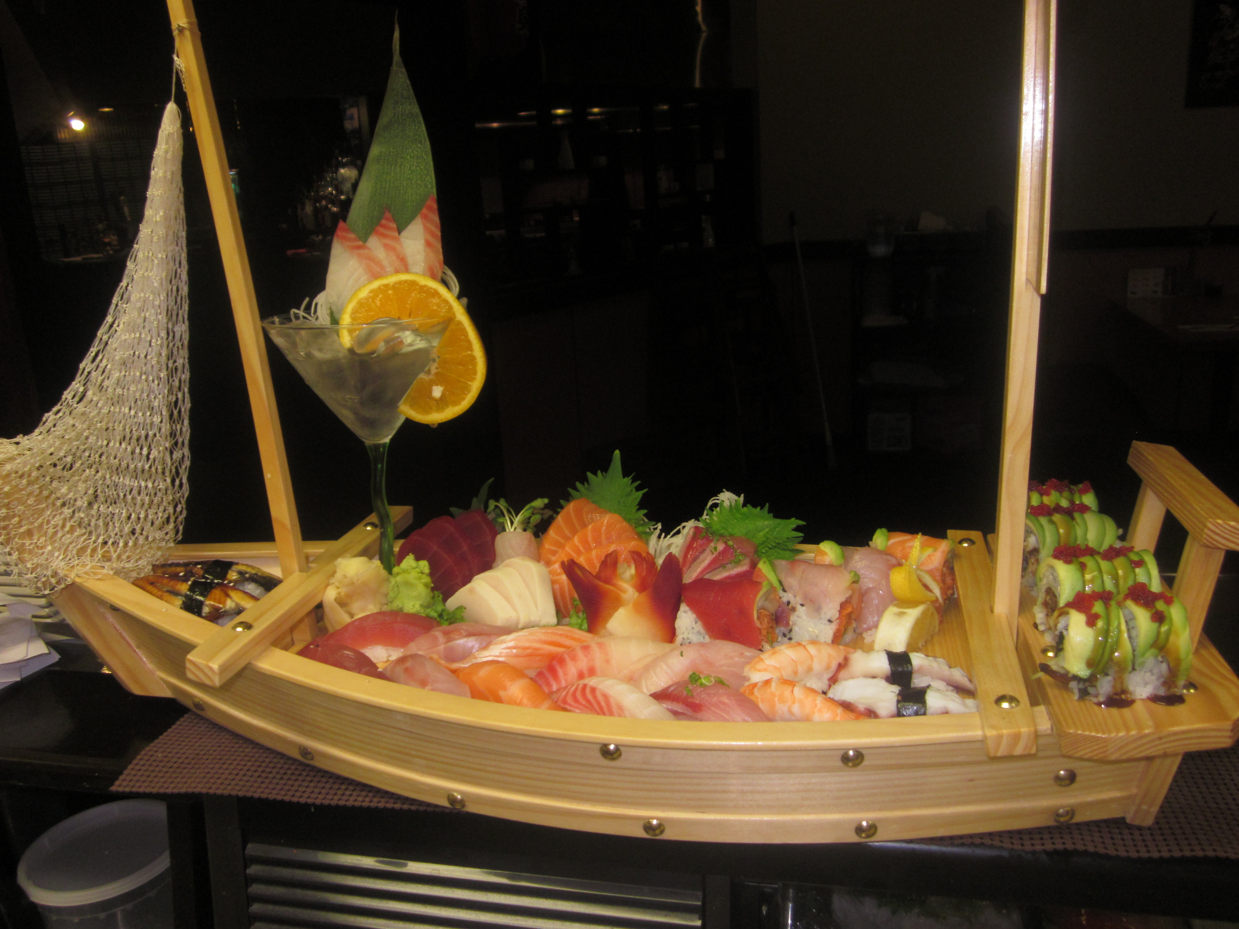 Sushi & Sashimi Boat